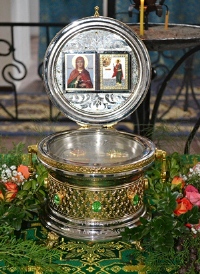 Великая радость – святые мощи угодников Божиих посещают нашу страну!